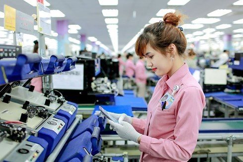 Xuất khẩu điện thoại và linh kiện Made in VietNam cán mốc gần 52 tỷ USD
