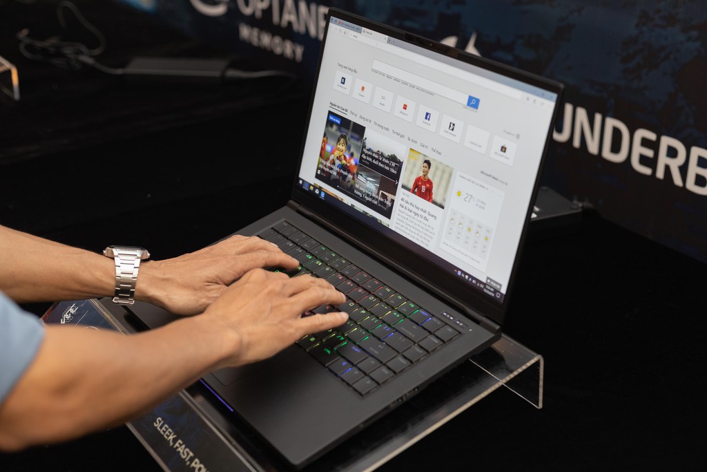 Trên tay laptop Gaming thương hiệu Việt Nam cực chất, giá từ 37,4 triệu đồng ảnh 3