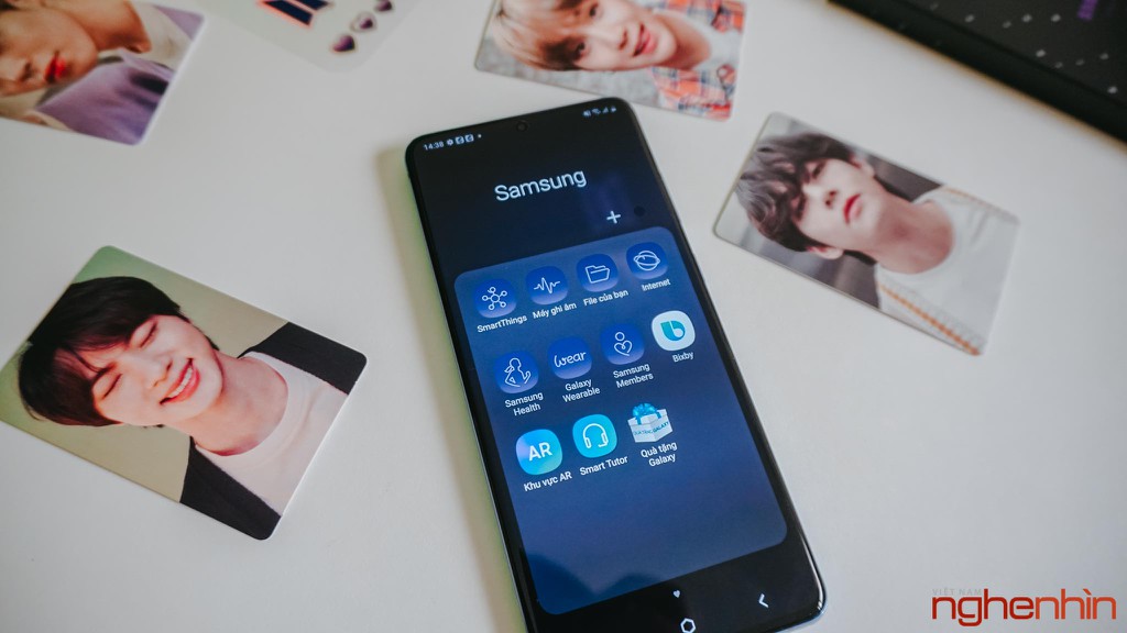 Trên tay Samsung Galaxy S20+ BTS Edition: Màu đẹp nhất của S20, biết chiều lòng fan ảnh 17