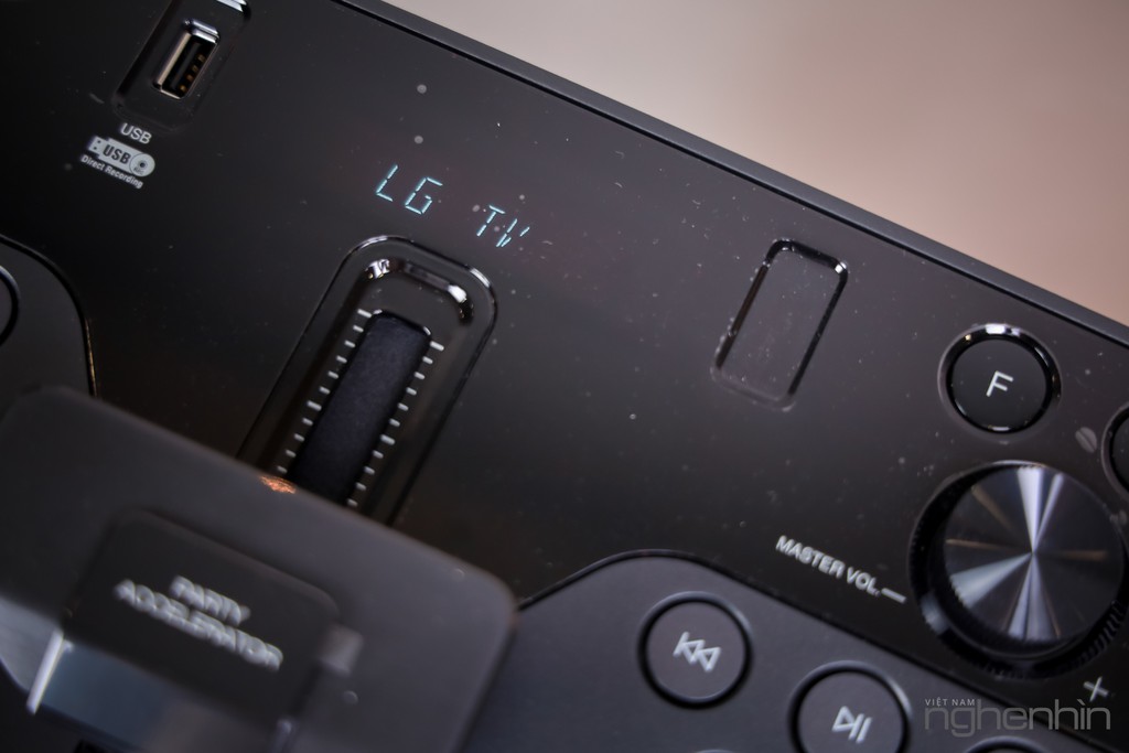 Trải nghiệm loa LG XBoom OL55D: nghe nhạc công suất lớn, hát karaoke, chà đĩa DJ với giá 7 triệu ảnh 14