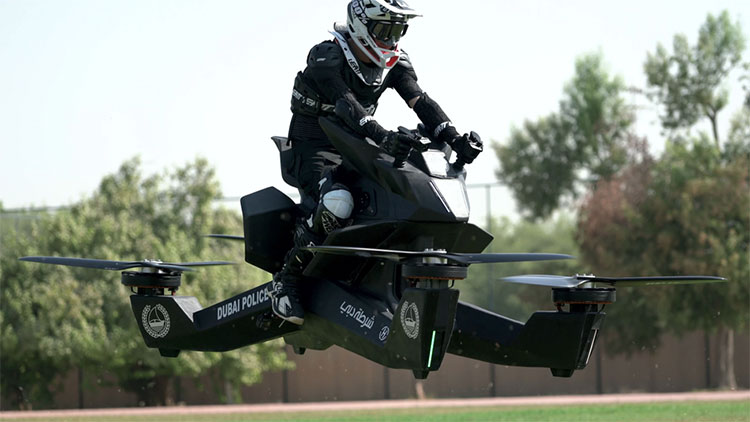 Lực lượng cảnh sát Dubai luyện tập  với mẫu Hoverbike S3 2019 của hãng Hoversurf.