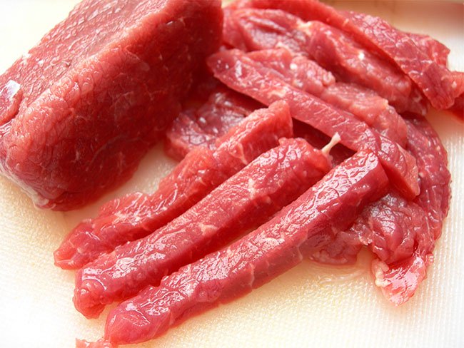 Hầu hết những người thích thịt sống thường có xu hướng phóng đại giá trị dinh dưỡng của thịt.