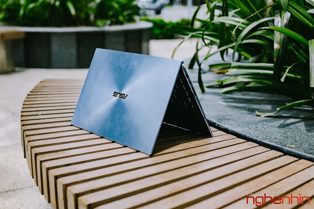 Trên tay Asus ZenBook 14 UX431: laptop ngon dành cho sinh viên và dân văn phòng ảnh 4