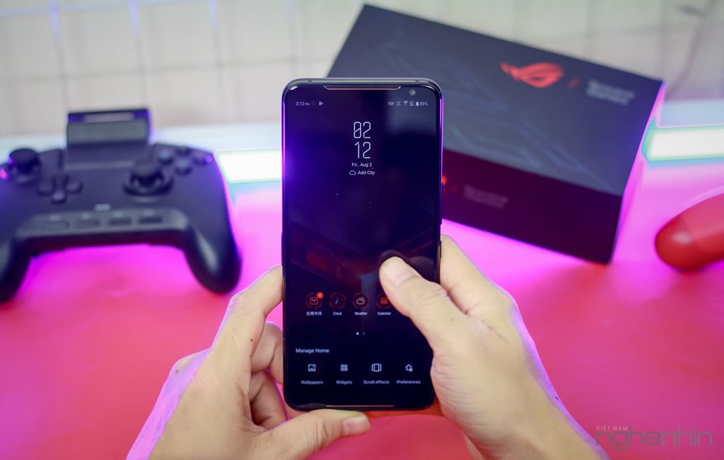 Trên tay smartphone gaming Asus ROG Phone 2 bản Tencent tại Việt Nam giá 13 triệu đồng ảnh 14