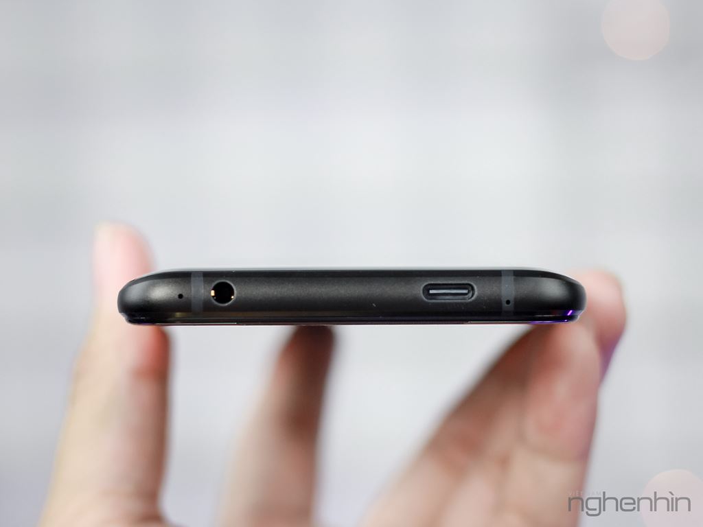 Trên tay smartphone gaming Asus ROG Phone 2 bản Tencent tại Việt Nam giá 13 triệu đồng ảnh 7