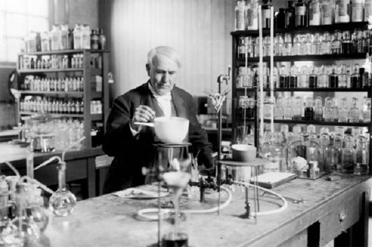 Nhà sáng chế Thomas Edison