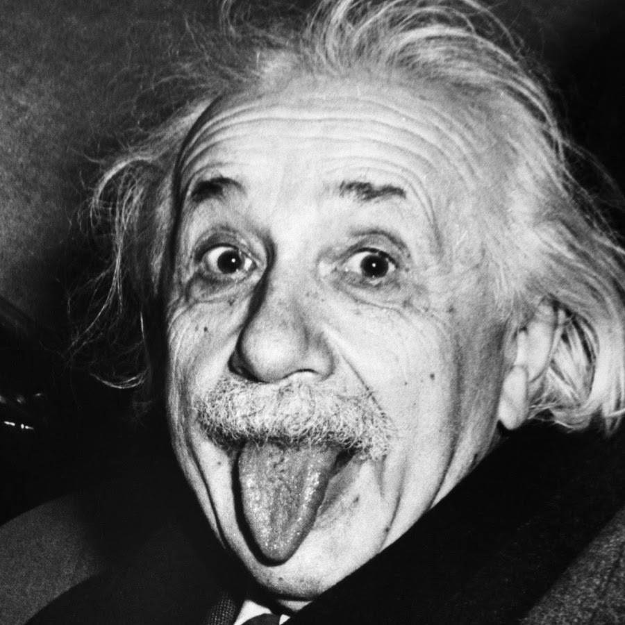 Nhà bác học thiên tài Albert Einstein. 