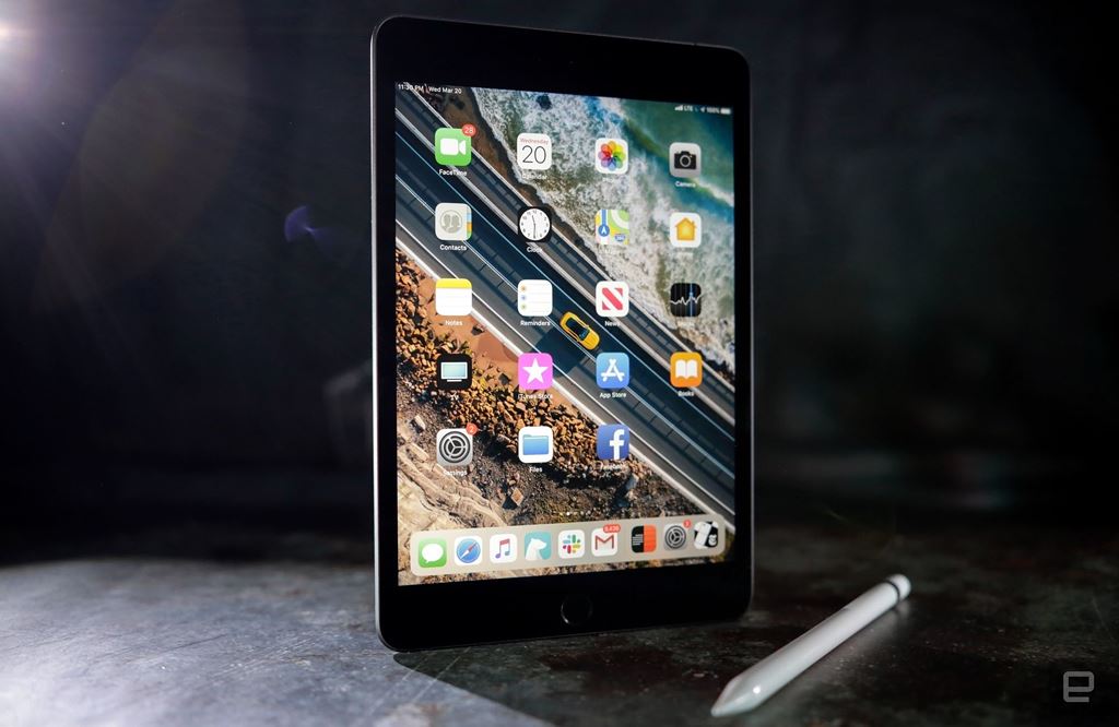 iFixit mổ xẻ iPad Mini 5: khó thay pin, điểm sửa chữa 2/10 ảnh 1