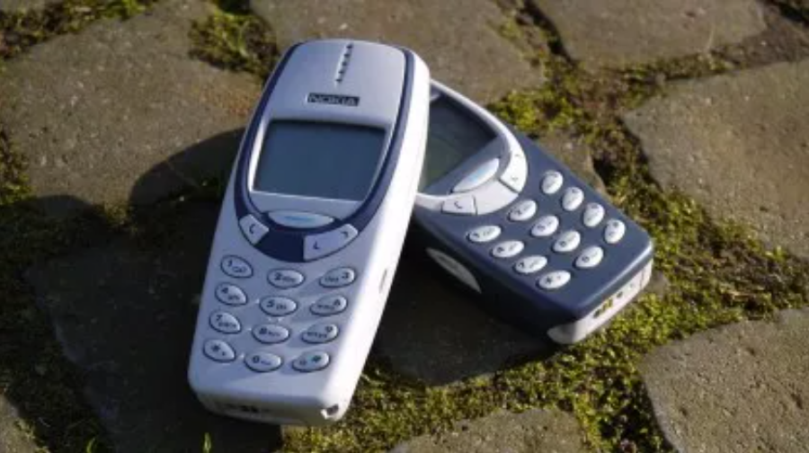 Nokia 3310 tròn 20 tuổi: Bạn từng dùng chiếc điện thoại “thần thánh” này chưa? ảnh 1
