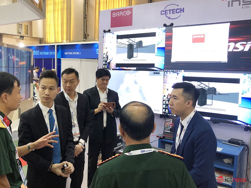 Cetech trình diễn công nghệ màn hình LED không viền Barco UniSee tại triển lãm DSE 2019