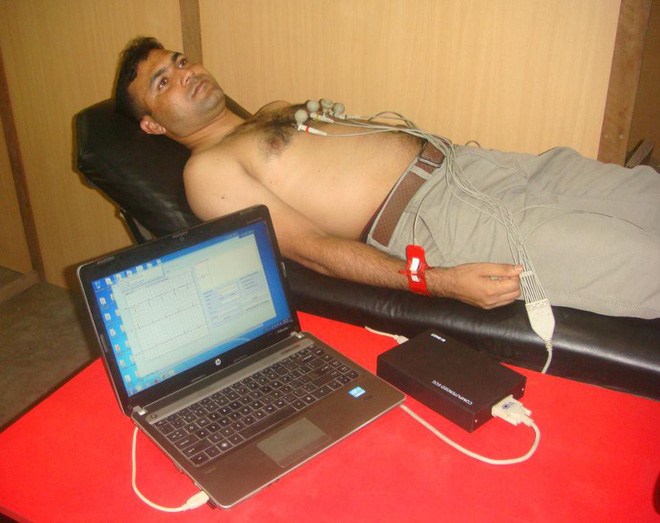 Không có công nghệ hiện đại, hãy xem người dân Bangladesh dùng những thiết bị rẻ tiền để chăm sóc sức khỏe hiệu quả như thế nào - Ảnh 2.