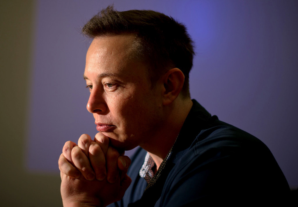 Elon Musk la thien tai hay ga khung? hinh anh 3