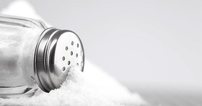 Khi lượng muối thừa trong cơ thể càng tăng thì lượng hormone norepinephrine, gây lo lắng, cáu gắt.