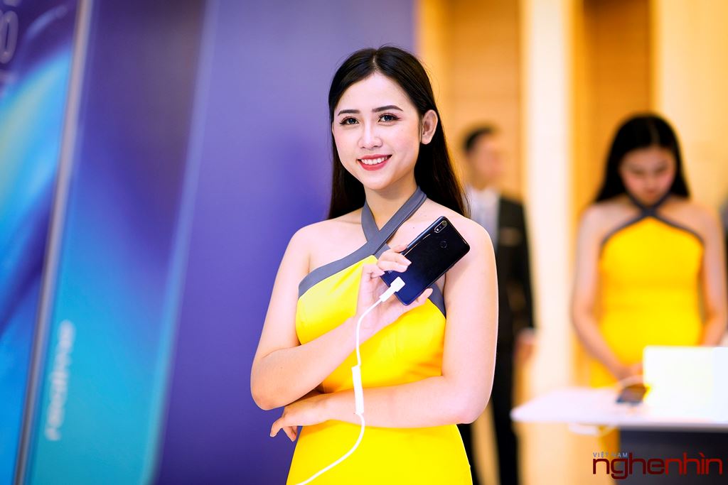 Realme 3 ra mắt thị trường Việt giá chỉ từ 3,99 triệu đồng ảnh 1