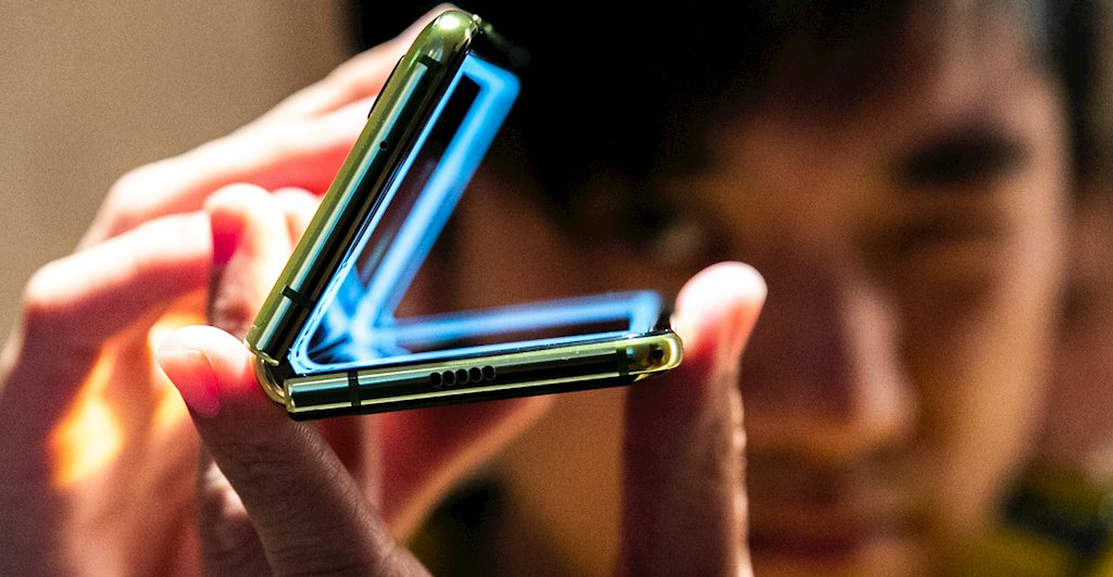 Samsung có thể ra mắt smartphone gập vuông mỏng và rẻ hơn vào năm 2020