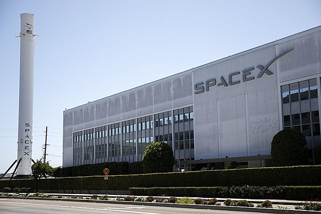 Giới đầu tư khát cổ phiếu của startup giá trị nhất nước Mỹ SpaceX
 - Ảnh 3.