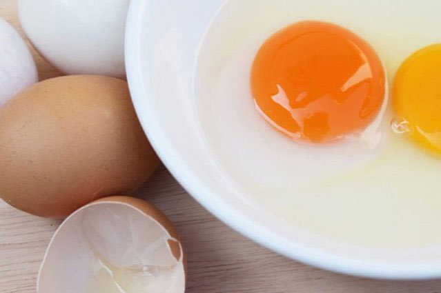 Đậu phụ kết hợp với lòng đỏ trứng là một món ăn tuyệt vời để bổ sung canxi.