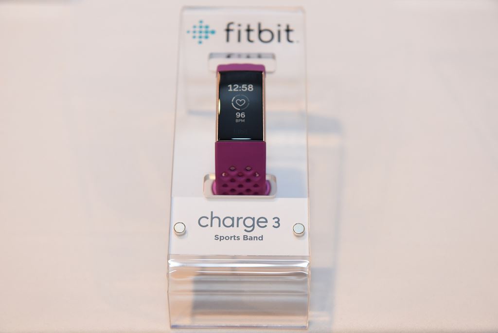Fitbit Charge 3 ra mắt thị trường Việt: thiết bị theo dõi sức khoẻ giá từ 3,8 triệu ảnh 5