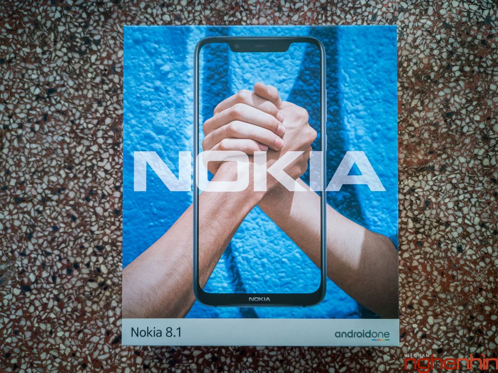 Mở hộp Nokia 8.1: thiết kế đẹp, cấu hình rất tốt, quà tặng hữu ích ảnh 5