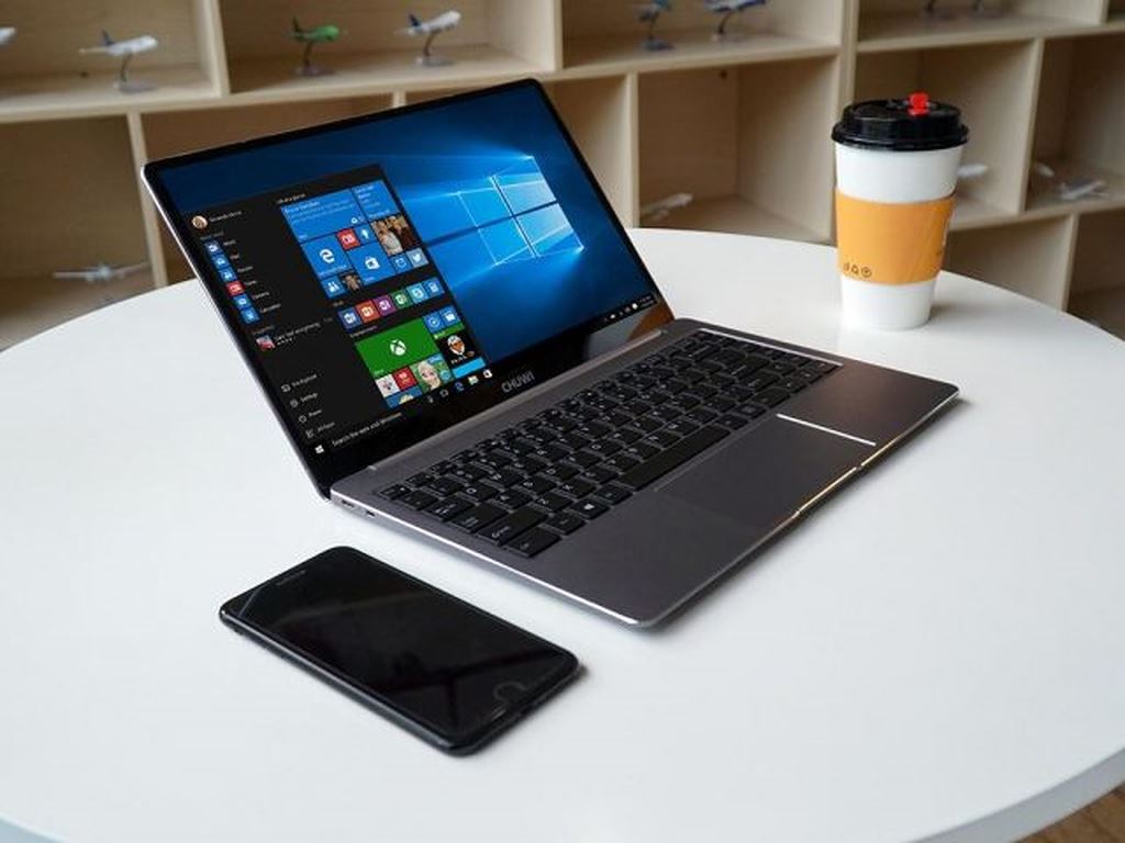 Chuwi ra mắt Lapbook Pro: màn hình tràn viền, Intel Gemini Lake N4100, giá $299 ảnh 1