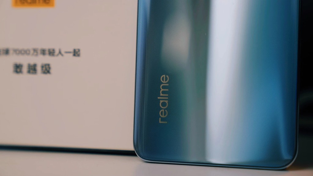 Realme GT 5G ra mắt: Snapdragon 888, màn hình 120Hz, sạc nhanh 65W, giá từ 432 USD ảnh 13