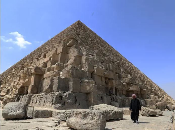 Giải mã bí ẩn người Ai Cập vận chuyển những khối đá khổng lồ để xây kim tự tháp - Ảnh 2.