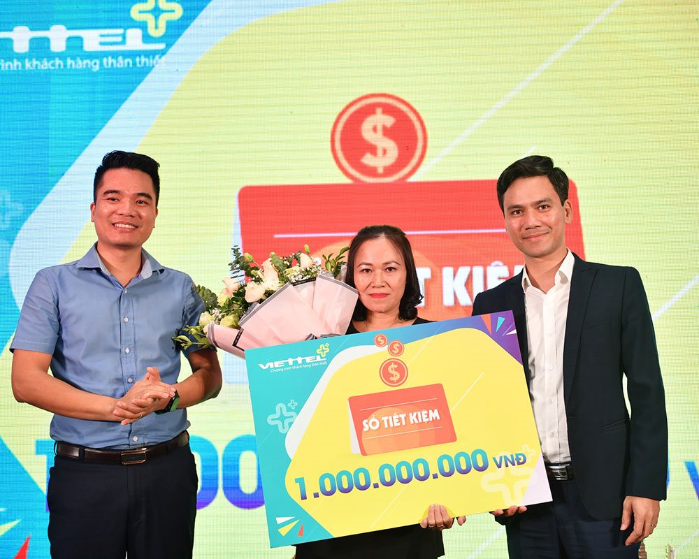Sử dụng Viettel++, khách hàng ở Lâm Đồng trúng thưởng 1 tỷ đồng
