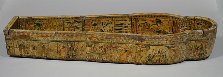 Quan tài của người Ai Cập thời cổ đại còn được trang trí với những hình ảnh của các vị thần.