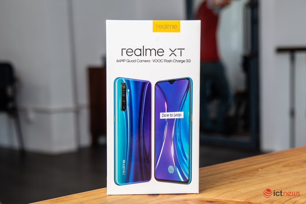 Mở hộp Realme XT tại Việt Nam, cấu hình tốt, camera độ phân giải cao 64MP