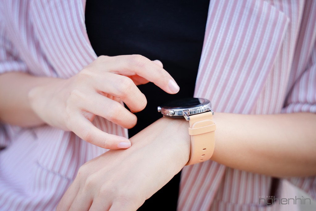 Trải nghiệm cô trợ lý xinh đẹp Huawei Watch GT2 bản 42mm giá 5,5 triệu  ảnh 5