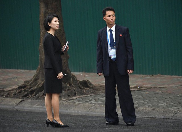 Hành động lay động trái tim của nữ phóng viên Hàn Quốc