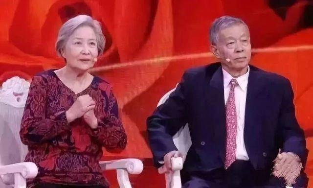 Vợ chồng bác sĩ Sử Tái Tường và Hoàng Lưu Hoa.