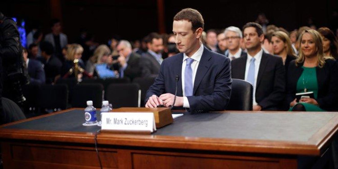 Tru khi tu nguyen, khong ai co the loai Mark Zuckerberg khoi Facebook hinh anh 1 