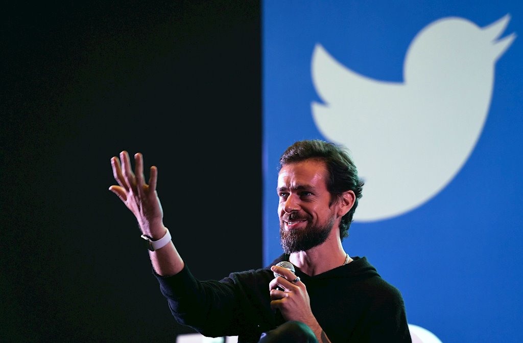 Twitter hủy tính năng tweet qua SMS sau khi CEO bị hack tài khoản