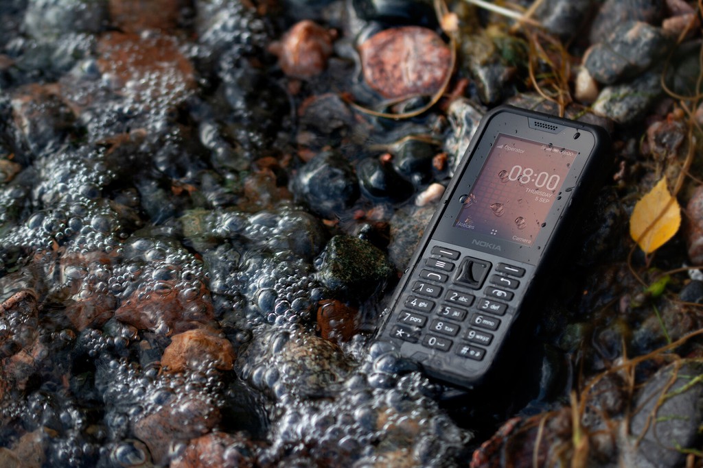 IFA 2019: Nokia 800 Tough ra mắt, “nồi đồng cối đá”, chống nước IP68, pin 43 ngày, giá 120 USD ảnh 2