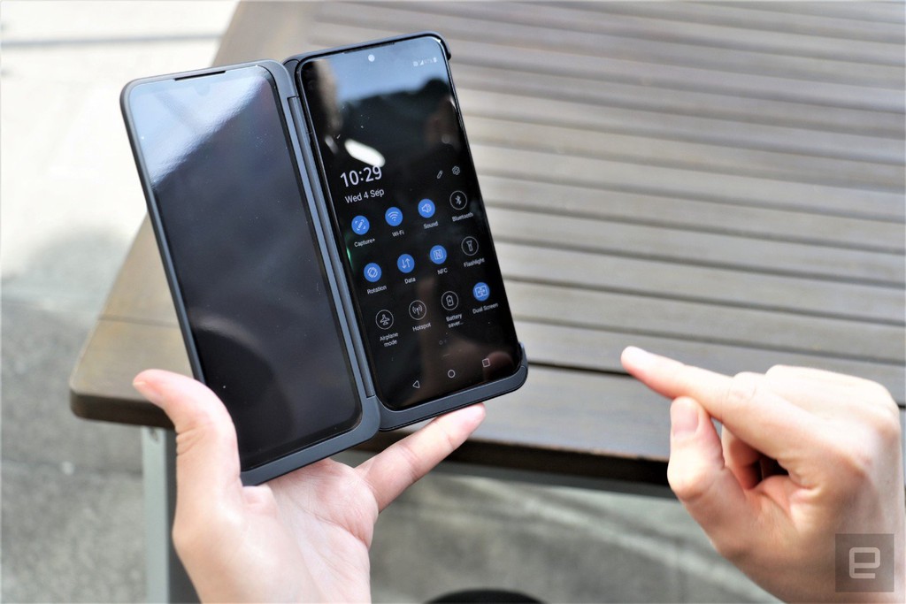 IFA 2019: LG G8X ThinQ ra mắt 3 màn hình gập, xoay 360 độ, camera selfie 32MP ảnh 6