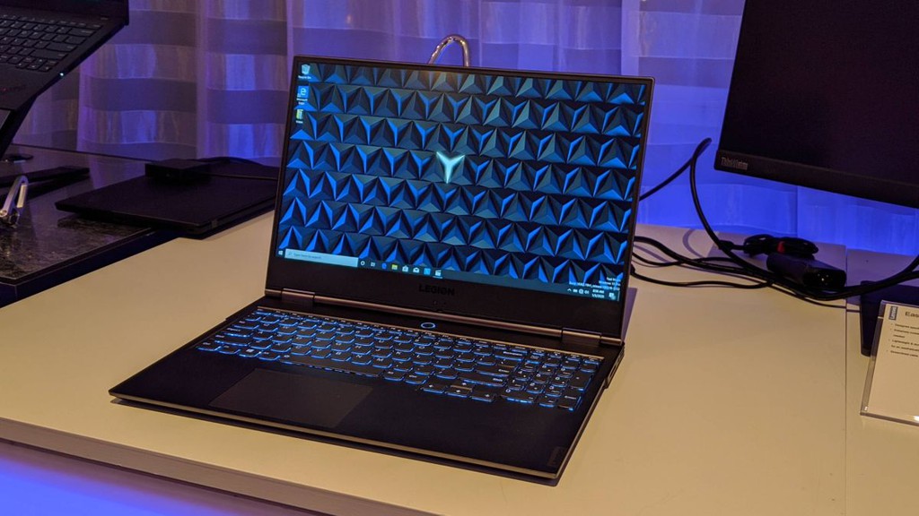 Legion Y740s: laptop mỏng nhẹ nhất thế giới, cấu hình khủng, giá từ 1.099 USD ảnh 1