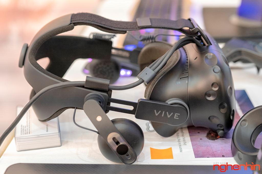HTC ra mắt bộ 3 kính thực tế ảo VIVE giá từ 20,7 triệu ảnh 15