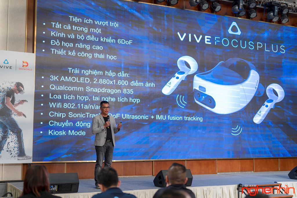 HTC ra mắt bộ 3 kính thực tế ảo VIVE giá từ 20,7 triệu ảnh 5