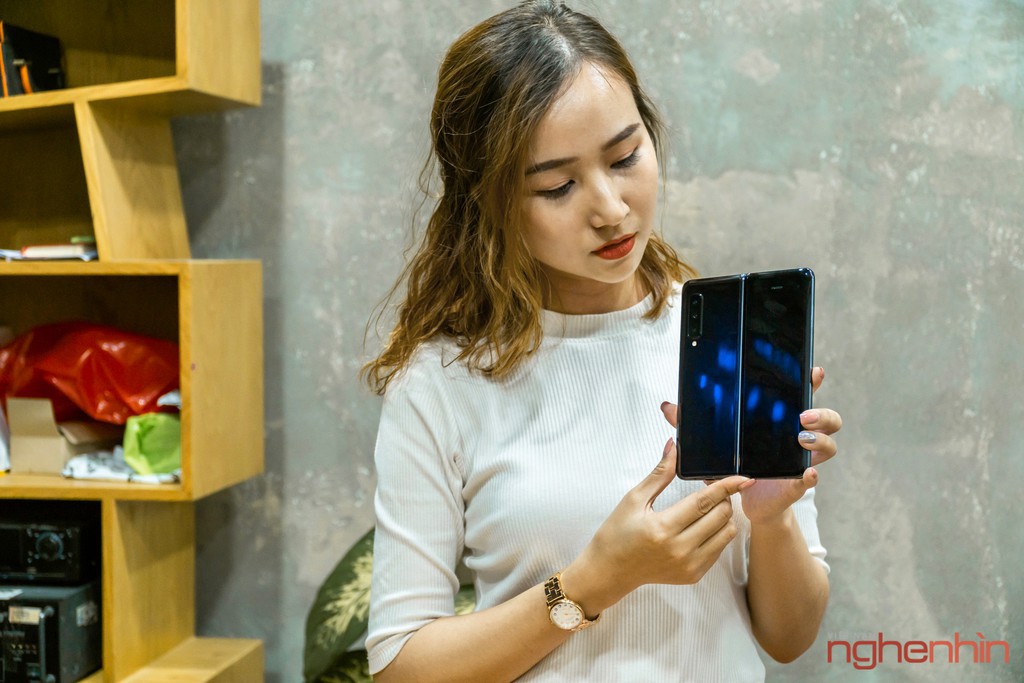 Samsung bán điện thoại đắt nhất ở Việt Nam: Giá gấp đôi iPhone 11, có tiền chưa chắc đã mua được? ảnh 6