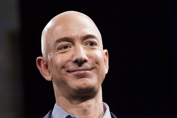 CEO Amazon bị đe dọa tung ảnh nude với người tình