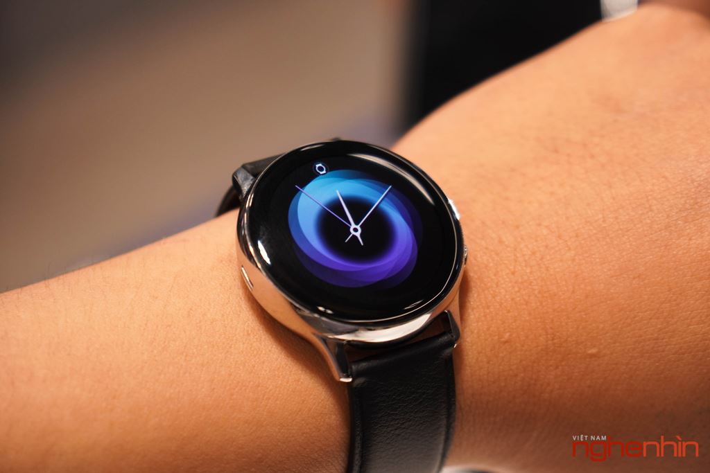 Trên tay smartwatch Galaxy Watch Active 2 tại Việt Nam ảnh 5