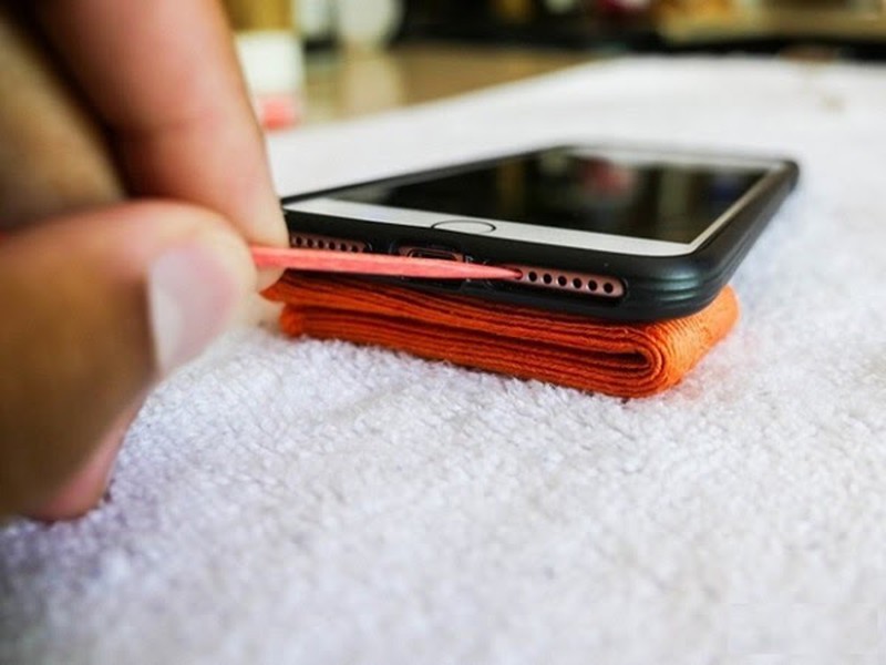 Mẹo đơn giản trị ngay iPhone bị đơ màn hình - Hình 3 Meo don gian tri ngay iPhone bi do man hinh-Hinh-3