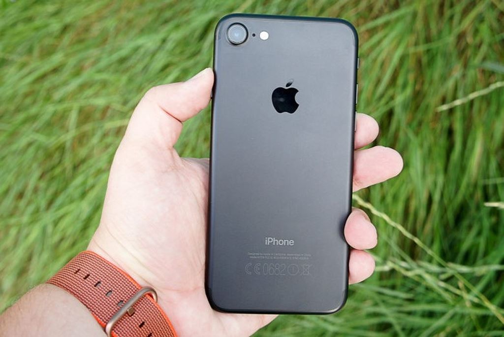 Apple sẽ làm mới 2 dòng iPhone 7 và iPhone 8 tại Đức ảnh 1