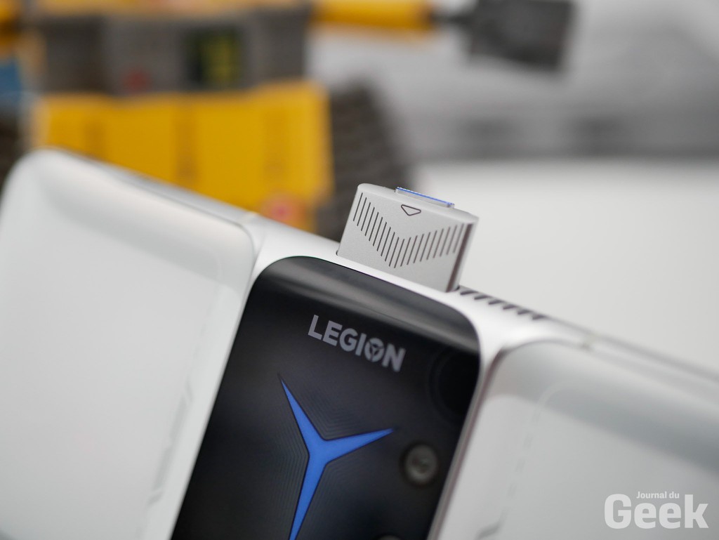 Lenovo Legion Phone Duel 2 ra mắt: 2 quạt tản nhiệt, RAM 18GB, giá từ 565 USD ảnh 9