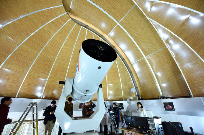 Kính thiên văn quang học với đường kính 0,5m