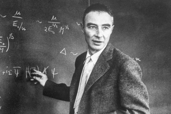 Nhà vật lý Robert Oppenheimer