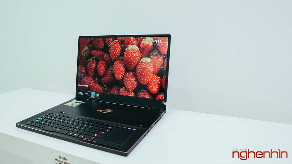Cận cảnh ROG Zephyrus S GX701:  Laptop gaming 17 inch mỏng nhất thế giới ảnh 1