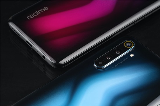 Realme ra mắt bộ đôi Realme 6/6 Pro, bán hàng trợ giá trong 3 ngày