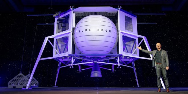 Jeff Bezos giới thiệu thiết bị có khả năng hạ cánh lên Mặt Trăng mang tên Blue Moon.